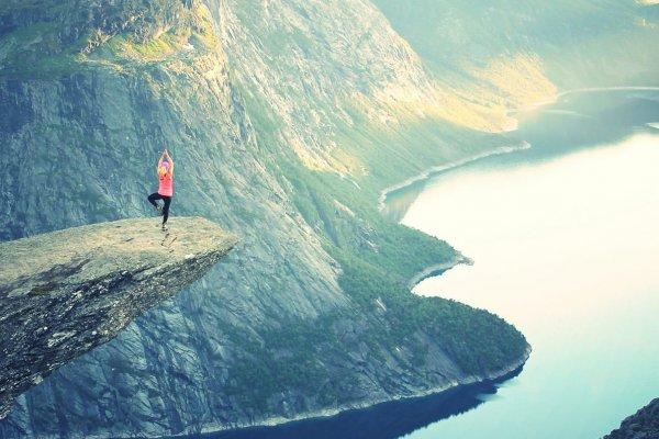 Posições de Yoga revelam seus desafios na vida