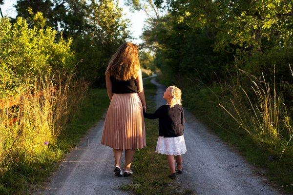 Identificação com mãe deve morrer para que mulher se desenvolva