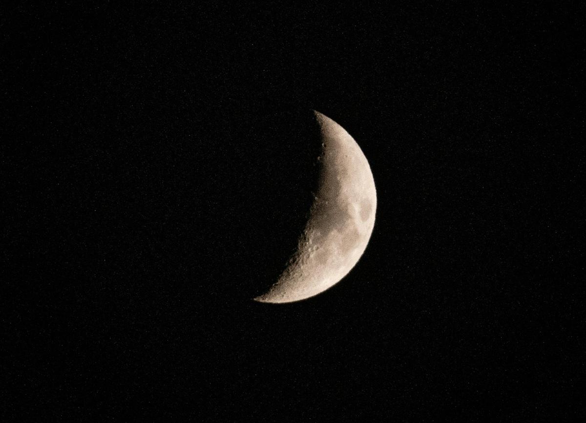 Lua Minguante: um guia sobre quando é e seus significados