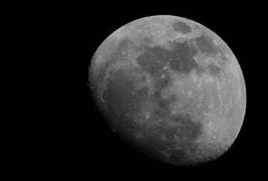Lua Minguante de maio: o que esperar da fase mais introspectiva no signo mais inovador